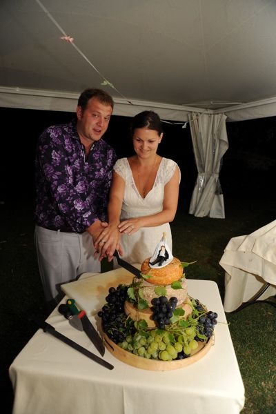 Cheese wedding cake, Dievole