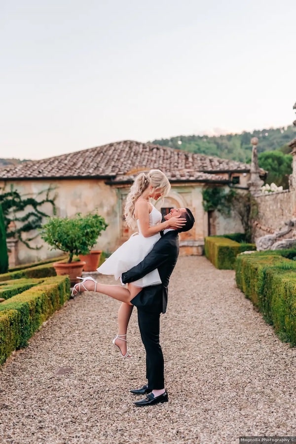 couple wedding in val d'orcia